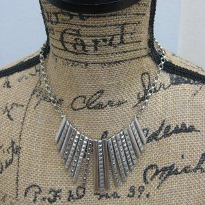 NWOT Express rhinestone statement necklace